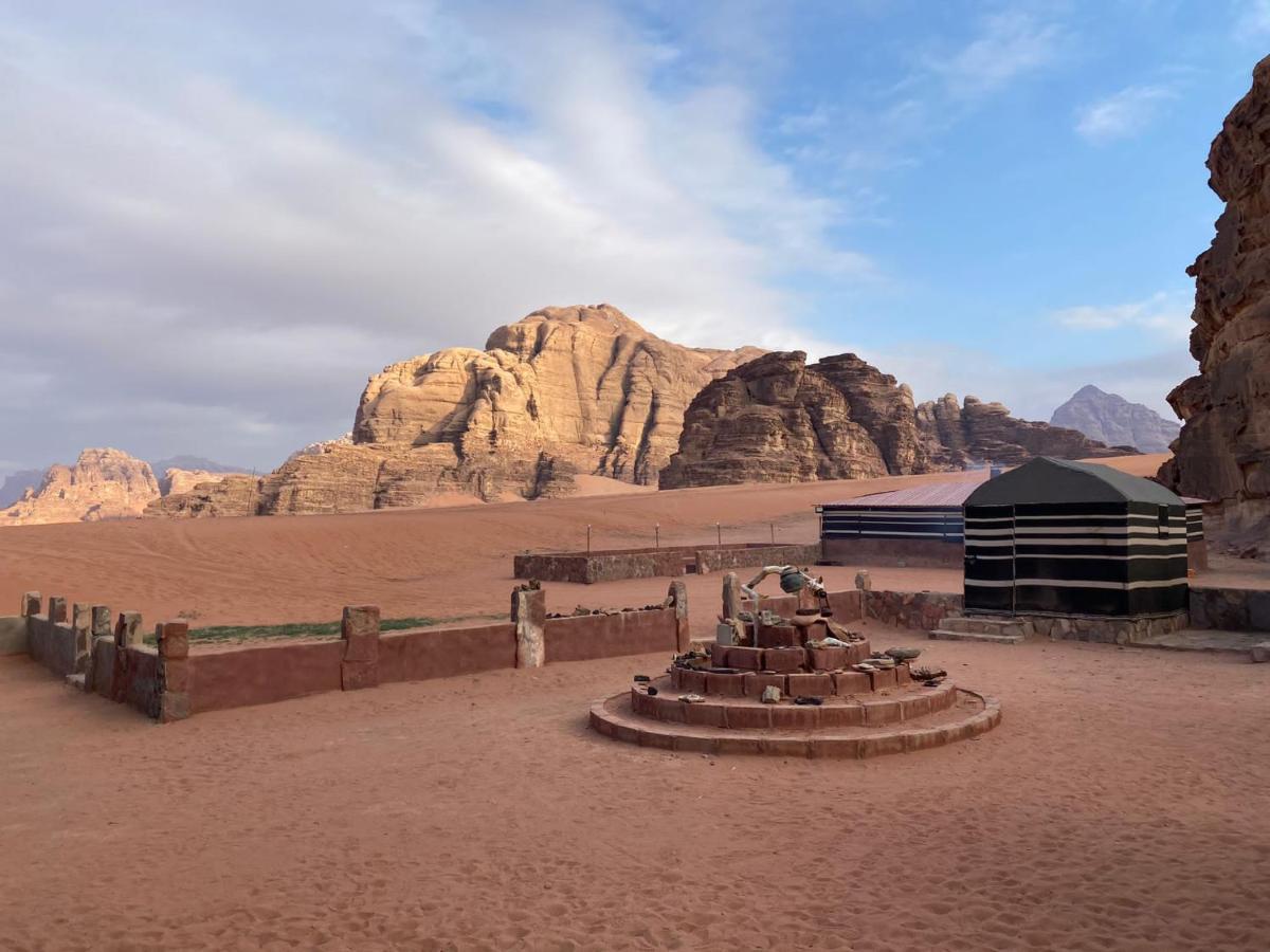 Bedouin Family Camp Hotel Wadi Rum Eksteriør billede