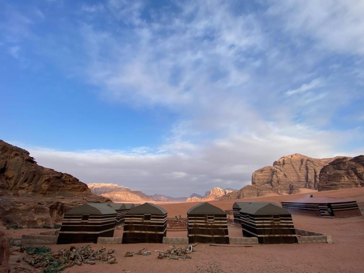 Bedouin Family Camp Hotel Wadi Rum Eksteriør billede