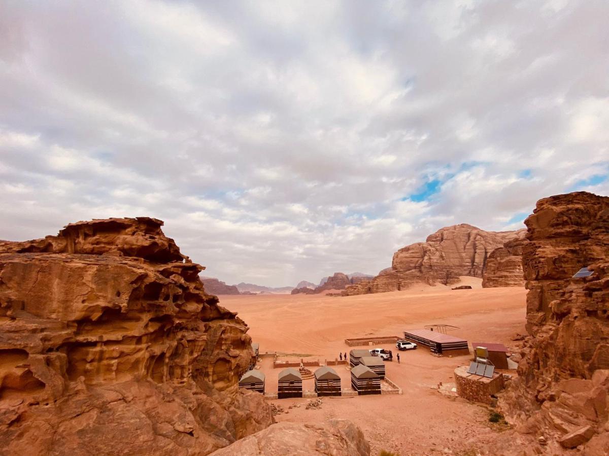 Bedouin Family Camp Hotel Wadi Rum Eksteriør billede
