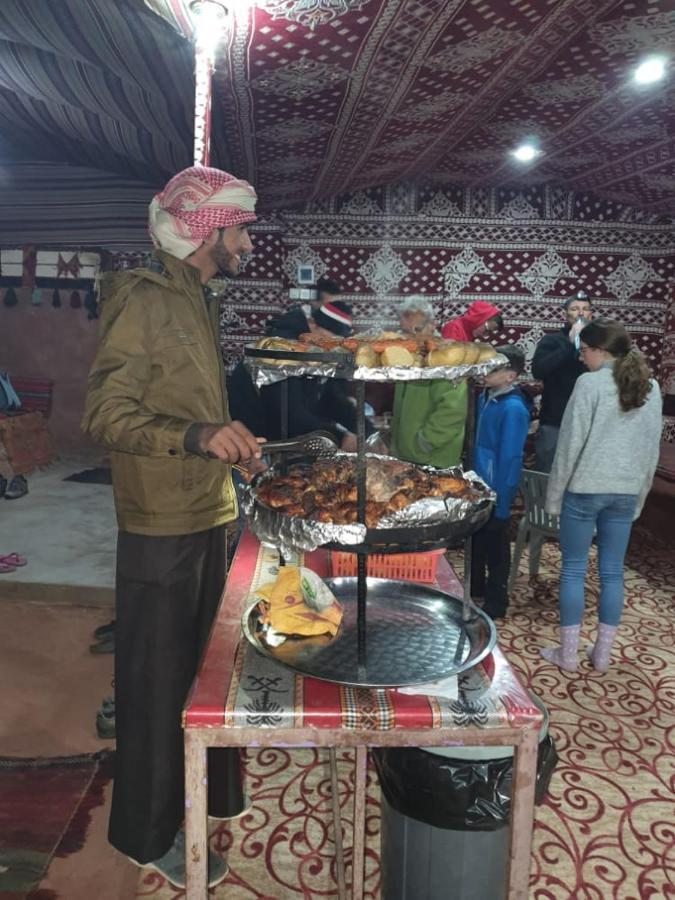 Bedouin Family Camp Hotel Wadi Rum Eksteriør billede