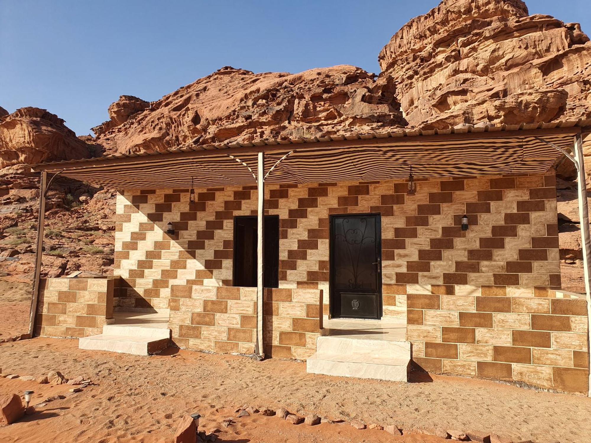 Bedouin Family Camp Hotel Wadi Rum Eksteriør billede